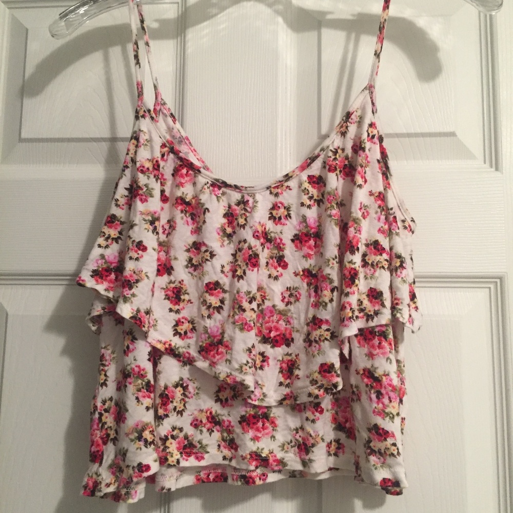 Flowy Lush Floral Crop Tank size XS